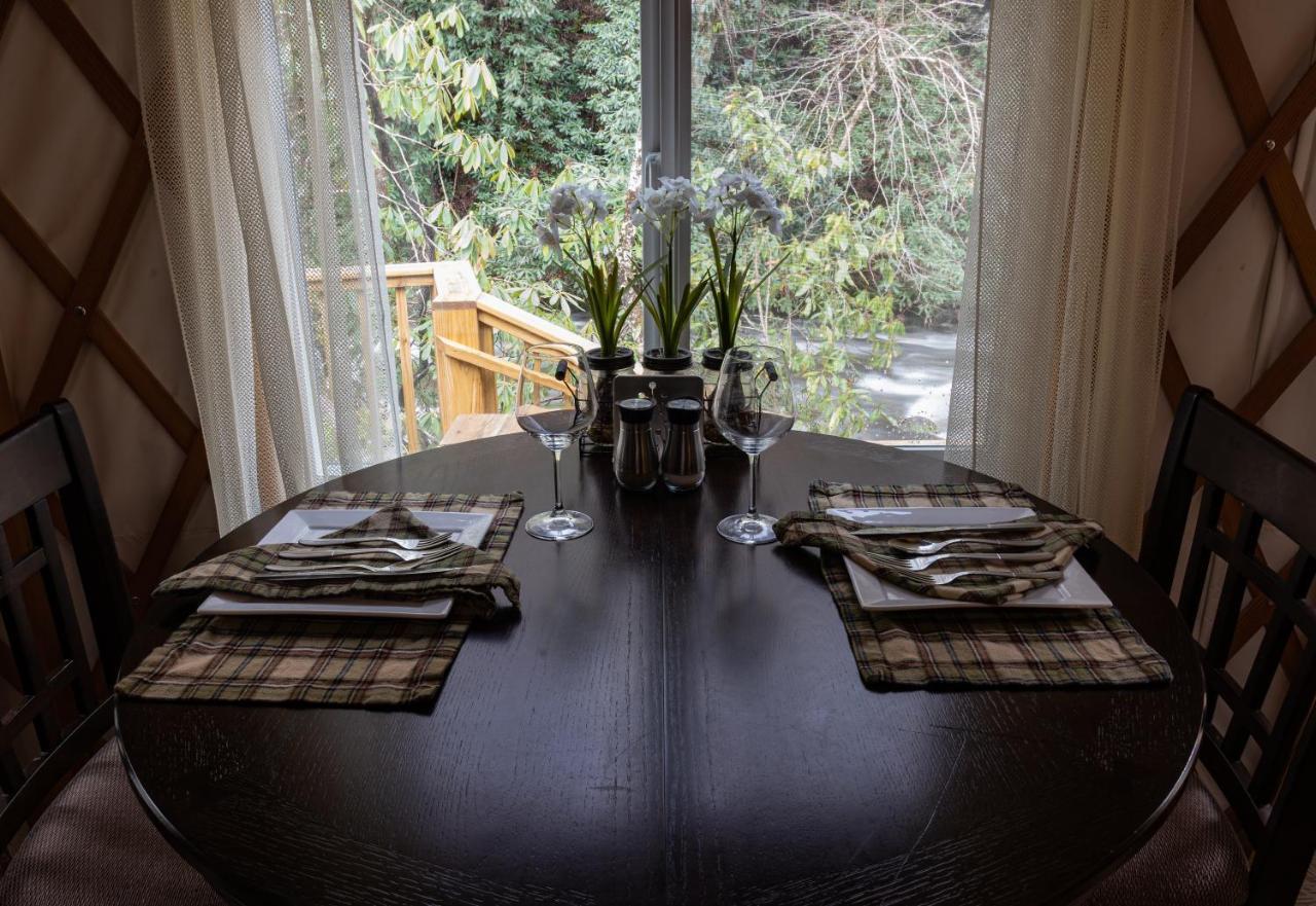 Tranquil Haven Luxy Yurt - Creekside Glamping With Private Hot Tub Villa Topton Exterior photo